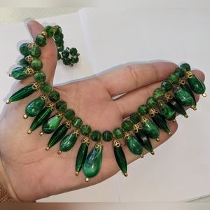 VTG 50s BEADED CHOKER GREEN  MARBLED FACETED PLASTIC NECKLACE